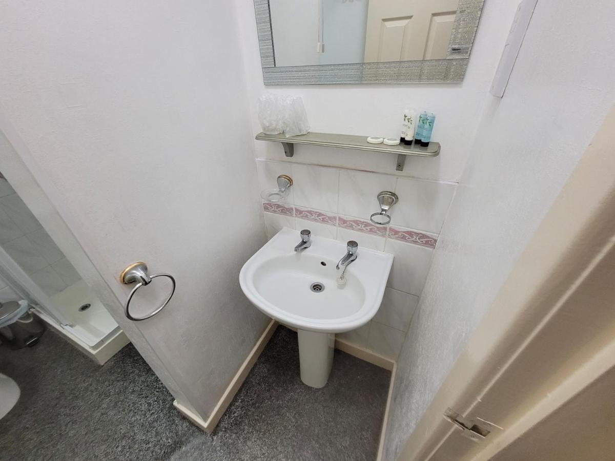 Tamarind Cove & Barrons Hotel Blackpool Pokoj fotografie